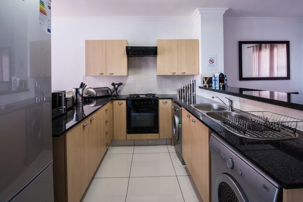 Prestige Apartments Sandton At Westpoint Йоханесбург Стая снимка