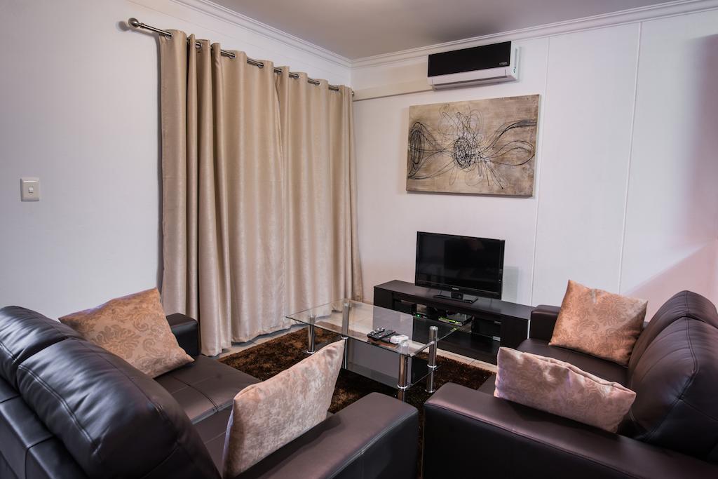 Prestige Apartments Sandton At Westpoint Йоханесбург Стая снимка