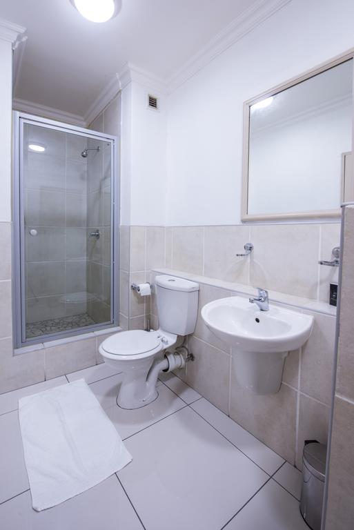 Prestige Apartments Sandton At Westpoint Йоханесбург Екстериор снимка