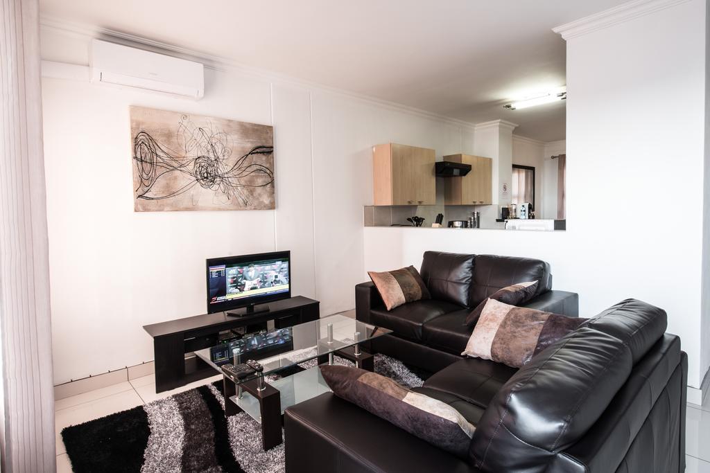 Prestige Apartments Sandton At Westpoint Йоханесбург Екстериор снимка
