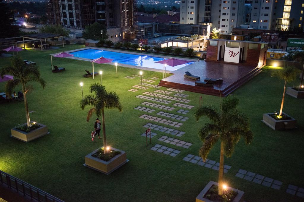 Prestige Apartments Sandton At Westpoint Йоханесбург Екстериор снимка